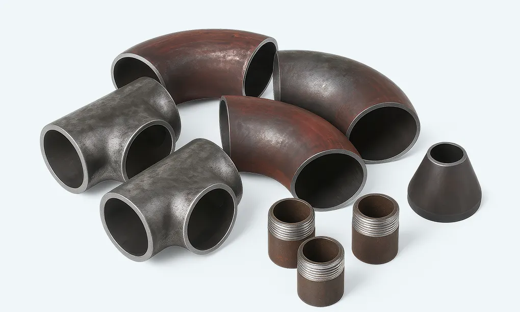 Metallrohrfittings wie 90° Bögen, T-Stücke, Reduzierstücke, Gewindeadapter.